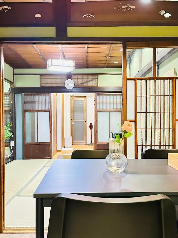 Miyu 灵月 和風戸建て 地下鉄駅まで僅か350M 最大4人 Villa Osaka